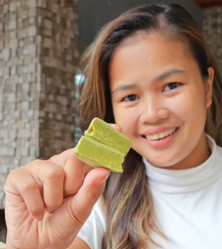 Polvoron ang isa sa mga sweet tooth cravings ko.