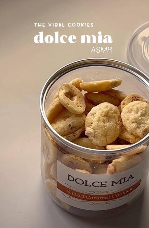 Experience the delicious Dolce Mia cookies from Philippine Airlines in this ASMR unboxing video. Check out these soft salted caramel cookies in tubs!